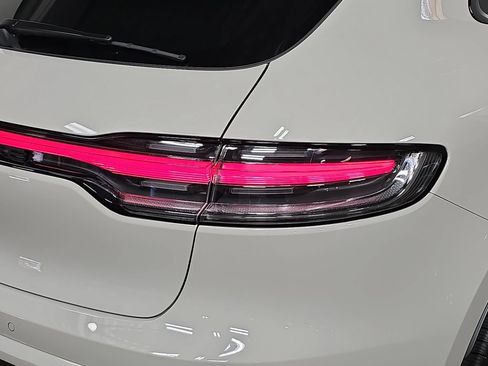 Certified 2023 Porsche Macan GTS AWD/4WD image 30