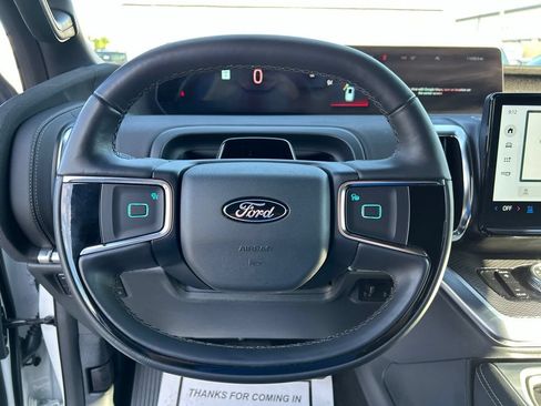 Used 2025 Ford Expedition Platinum w/ Stealth Performance Package AWD/4WD image 18