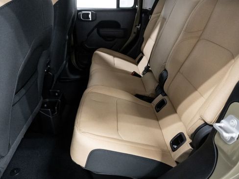 New 2026 Jeep Gladiator Sport image 19