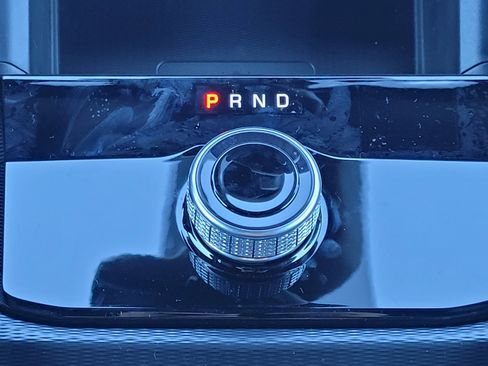 New 2025 Jeep Grand Cherokee Limited w/ Luxury Tech Group II image 18