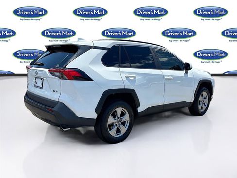 Used 2023 Toyota RAV4 XLE w/ Convenience Package FWD image 7