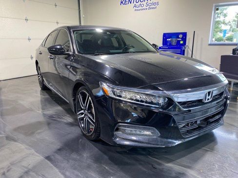 Used 2020 Honda Accord Touring image 1