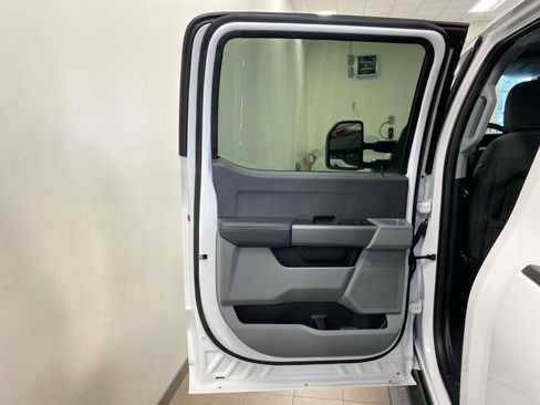 New 2026 Ford F250 XLT image 8