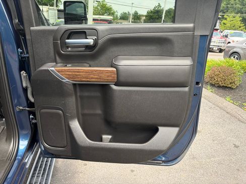 Used 2021 Chevrolet Silverado 2500 High Country w/ Technology Package AWD/4WD image 43