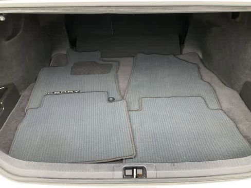 Used 2024 Toyota Camry SE FWD image 15