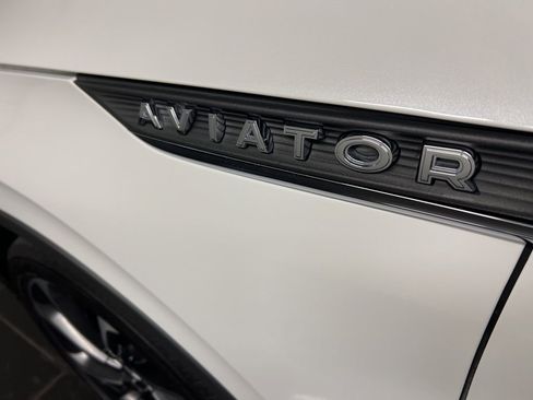 Certified 2021 Lincoln Aviator Reserve w/ Equipment Group 202A AWD/4WD image 40