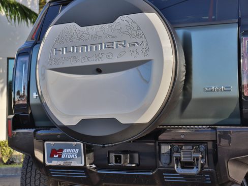Used 2024 GMC Hummer EV 3X AWD/4WD image 18