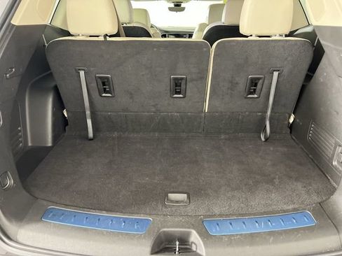 Certified 2023 Buick Enclave Essence w/ Experience Buick Package FWD image 27