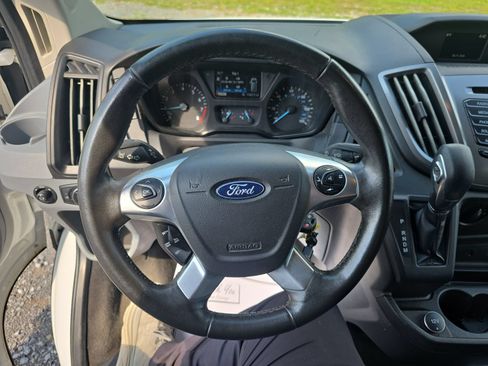 Used 2018 Ford Transit 150 XLT RWD image 17