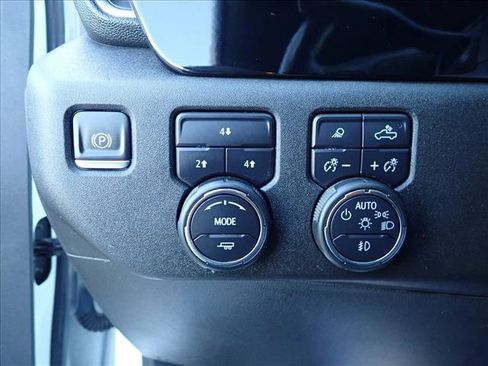 Used 2024 Chevrolet Silverado 2500 LT w/ Convenience Package AWD/4WD image 23