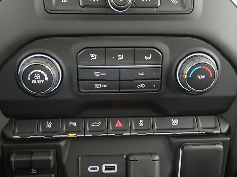 New 2026 Chevrolet Silverado 2500 Custom w/ Custom Value Package AWD/4WD image 20