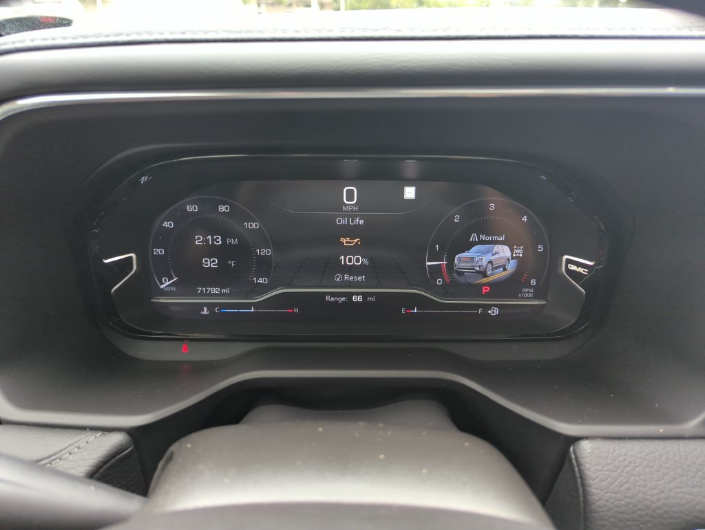 Used 2023 GMC Yukon XL Denali AWD/4WD image 42