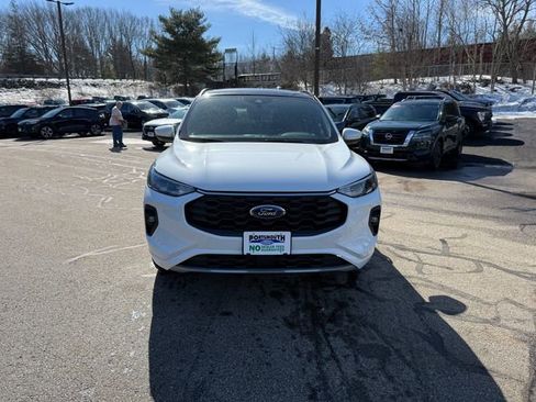 Certified 2023 Ford Escape ST-Line Select w/ Tech Pack #2 AWD/4WD image 8