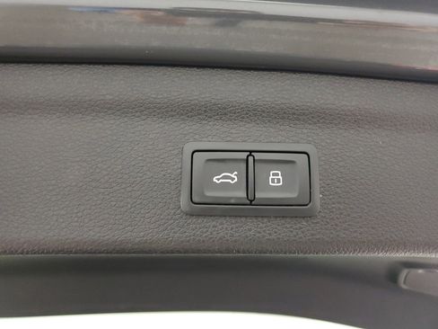 Used 2020 Audi Q3 2.0T Premium w/ Convenience Package image 22