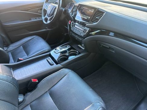 Used 2021 Honda Pilot Elite image 16