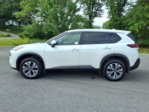 Used 2022 Nissan Rogue SV AWD/4WD image 9