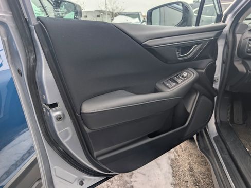 Used 2025 Subaru Outback Premium w/ Popular Package #1A image 6