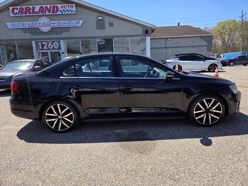 Used 2012 Volkswagen Jetta GLI Autobahn image 8