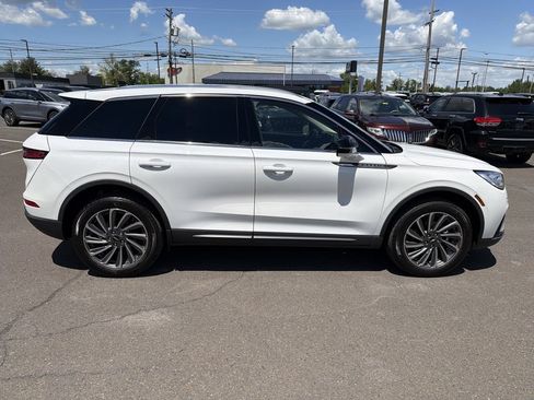Used 2023 Lincoln Corsair Reserve w/ Equipment Group 201A AWD/4WD image 6