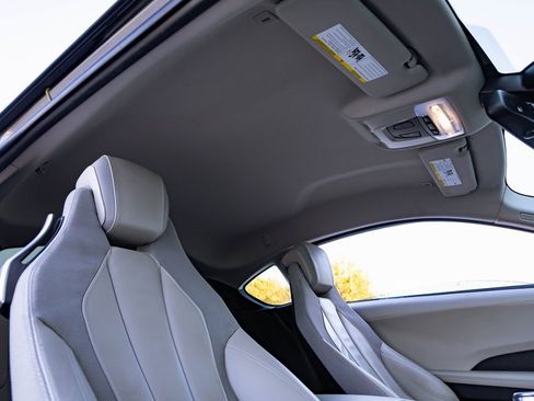 Used 2017 BMW i8 image 22