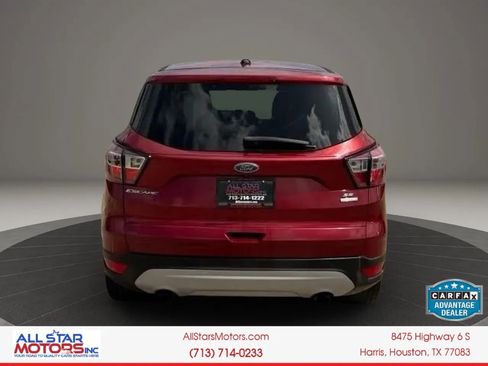Used 2017 Ford Escape SE FWD image 9