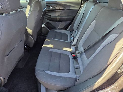 Used 2024 Chevrolet TrailBlazer LS FWD image 11