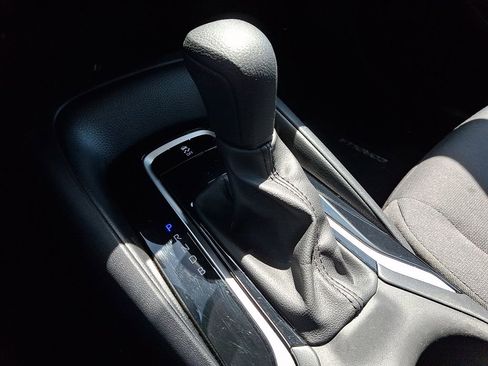 Used 2024 Toyota Corolla LE FWD image 17