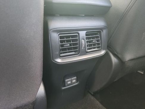Used 2023 Toyota RAV4 XLE AWD/4WD image 21