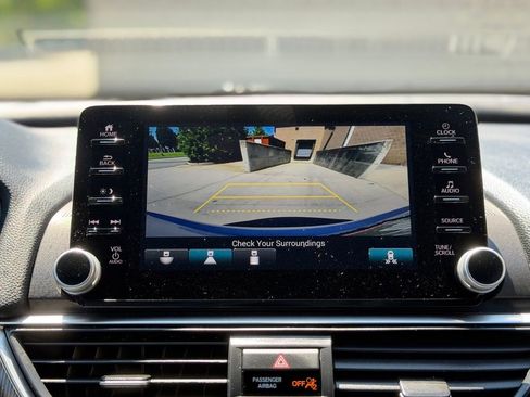 Used 2022 Honda Accord Sport image 37