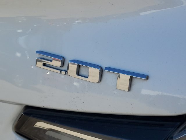 Certified 2019 Cadillac XT4 Sport w/ Cold Weather Package AWD/4WD image 7