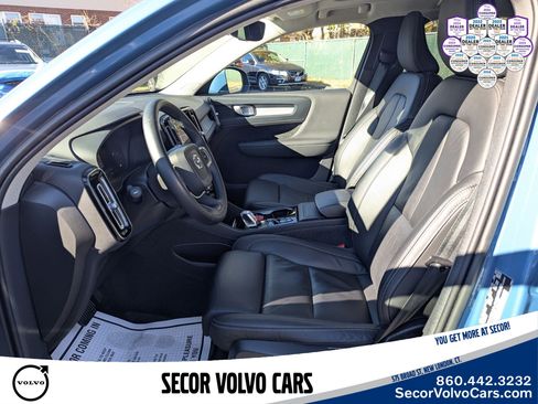 Certified 2023 Volvo XC40 B5 Plus w/ Driver Assist Package image 9