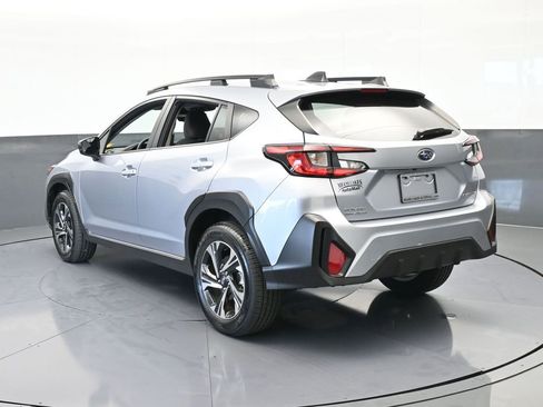 Used 2024 Subaru Crosstrek 2.0i Premium image 4