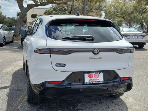 Used 2025 Alfa Romeo Tonale image 3