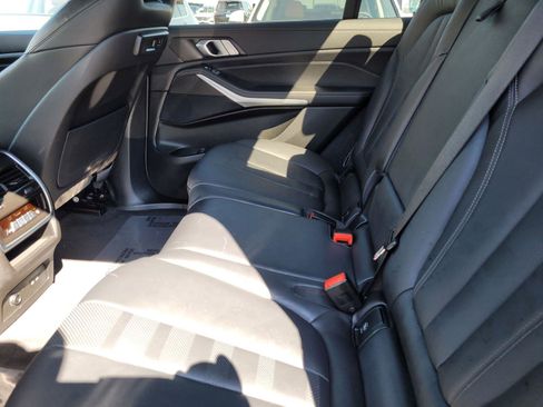 Certified 2022 BMW X7 xDrive40i w/ M Sport Package image 17