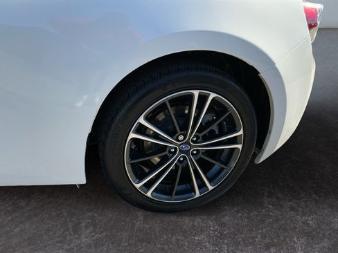 Used 2016 Subaru BRZ Limited w/ Popular Package #2 image 9