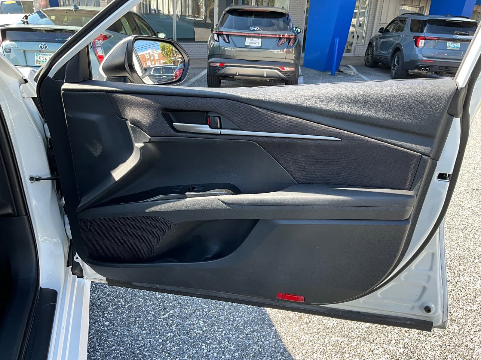 Used 2025 Toyota Camry LE FWD image 24