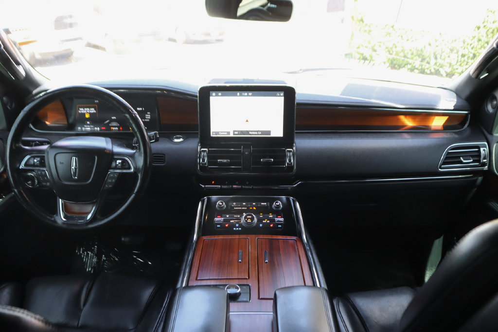 Used 2020 Lincoln Navigator Reserve w/ Equipment Group 208A Reserve AWD/4WD image 30