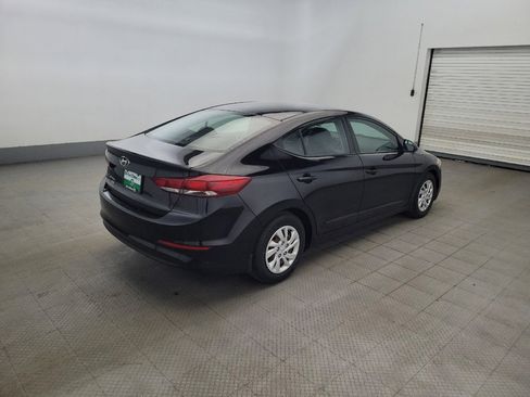 Used 2018 Hyundai Elantra SE FWD image 8