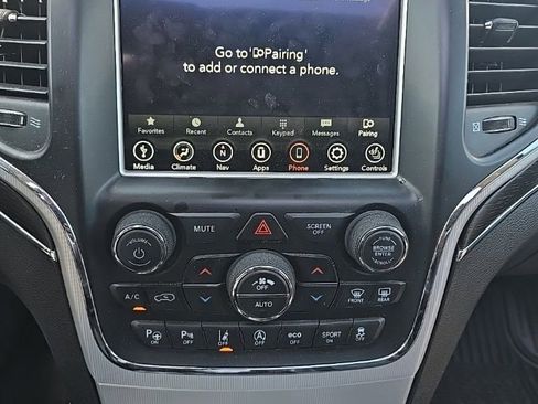 Used 2018 Jeep Grand Cherokee Summit AWD/4WD image 7