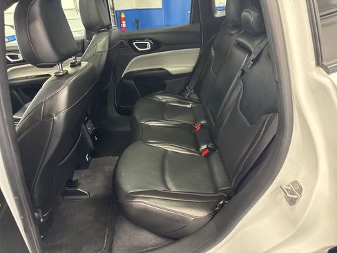 Used 2023 Jeep Compass Limited w/ Elite Group AWD/4WD image 30