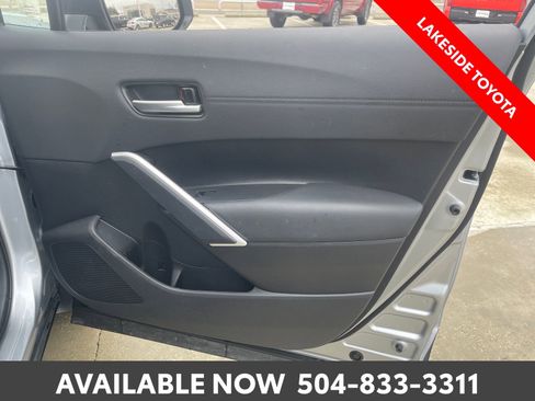 Used 2024 Toyota Corolla Cross AWD Hybrid w/ Convenience Package image 17
