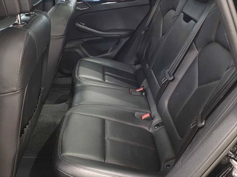 Used 2024 Porsche Macan AWD/4WD image 16