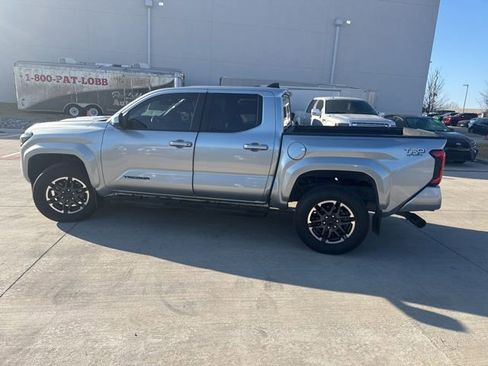 Used 2024 Toyota Tacoma TRD Sport image 6