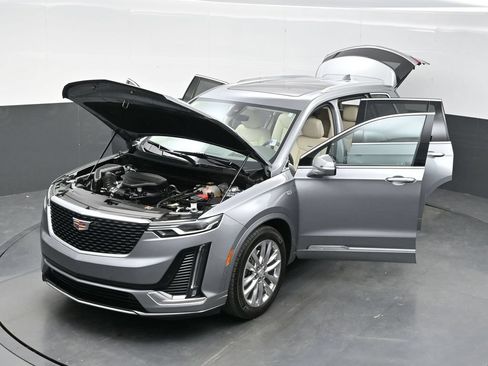 Certified 2024 Cadillac XT6 Premium Luxury w/ Technology Package AWD/4WD image 43