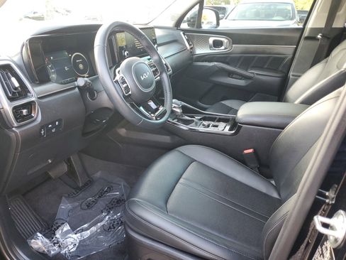 Used 2023 Kia Sorento SX image 19