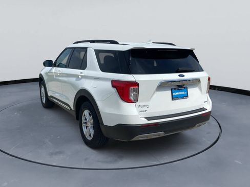 Used 2020 Ford Explorer XLT w/ Equipment Group 202A AWD/4WD image 10