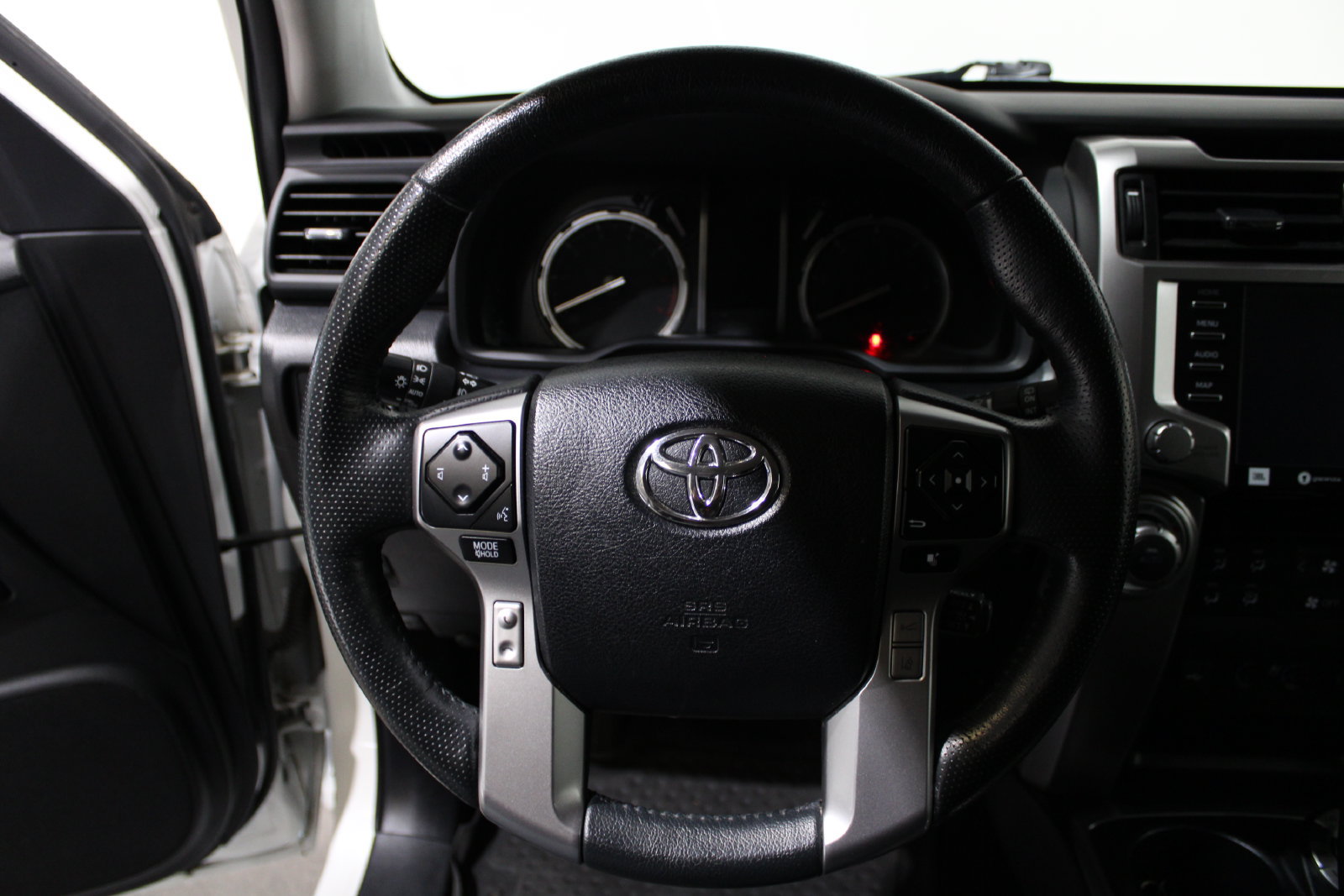 Used 2023 Toyota 4Runner Limited AWD/4WD image 25