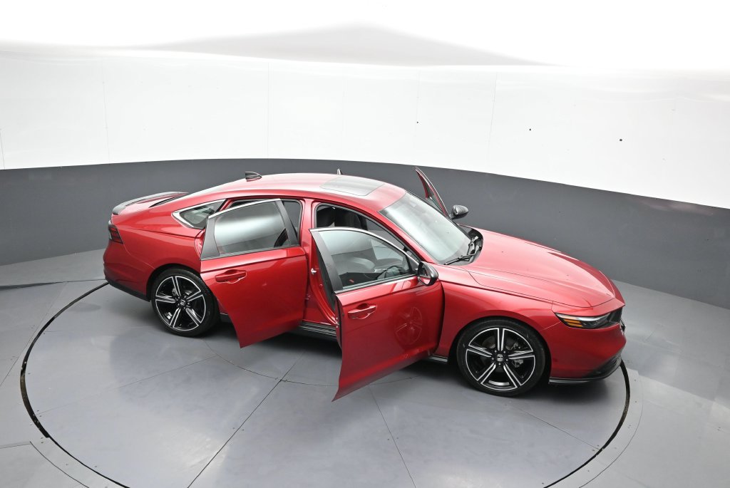 Certified 2025 Honda Accord Sport image 43