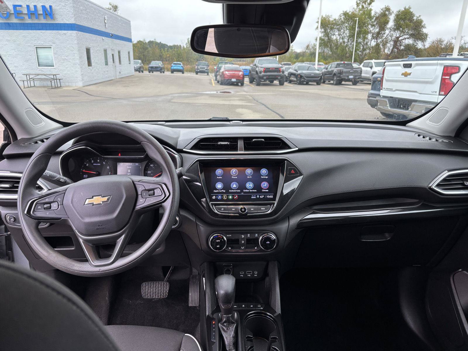 Used 2023 Chevrolet TrailBlazer LT w/ Convenience Package AWD/4WD image 16