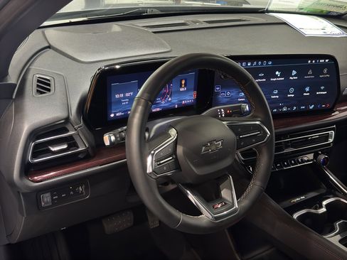 Used 2025 Chevrolet Traverse Z71 AWD/4WD image 20